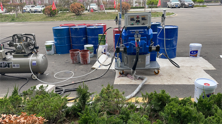 聚氨酯噴涂設(shè)備 聚氨酯噴涂設(shè)備